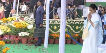 ऐतिहासिक रेड रोड पर गणतंत्र दिवस की परेड हुई आयोजित, सैन्य शक्ति और सांस्कृतिक विविधता का हुआ प्रदर्शन