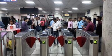 कोलकाता मेट्रो : साल्टलेक सेक्टर फाइव मेट्रो स्टेशन पर तीन नए एएफसी पीसी गेट हुए चालू