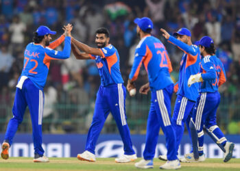 भारत ने पाक‍िस्‍तान पर 61 रन की एकतरफा जीत के साथ सुपर आठ चरण के लिए किया क्वालीफाई