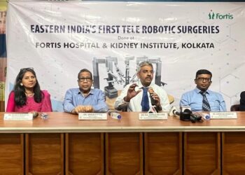 फोर्टिस हॉस्पिटल एंड किडनी इंस्टीट्यूट के सर्जनों ने 1,500 किमी दूर रहकर टेलीरोबोट‍िक-सर्जरी के माध्‍यम से की सफल सर्जरी