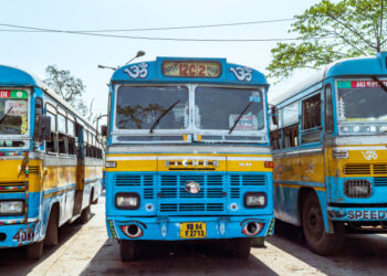 पश्चिम बंगाल में निजी बस संचालकों ने चुनाव ड्यूटी के लिए बसों की भुगतान दरों में वृद्धि की मांग की