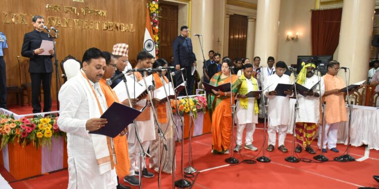 राज्य मंत्रिपरिषद के सदस्यों की कुल संख्या बढ़कर हुईं 41, बुधवार को होगा विभागों का बंटवारा