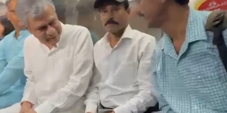 कोलकाता मेट्रो के लिए अगले पांच वर्ष में नयी पीढ़ी की 60 ट्रेन की जाएंगी शुरू : रेल मंत्री